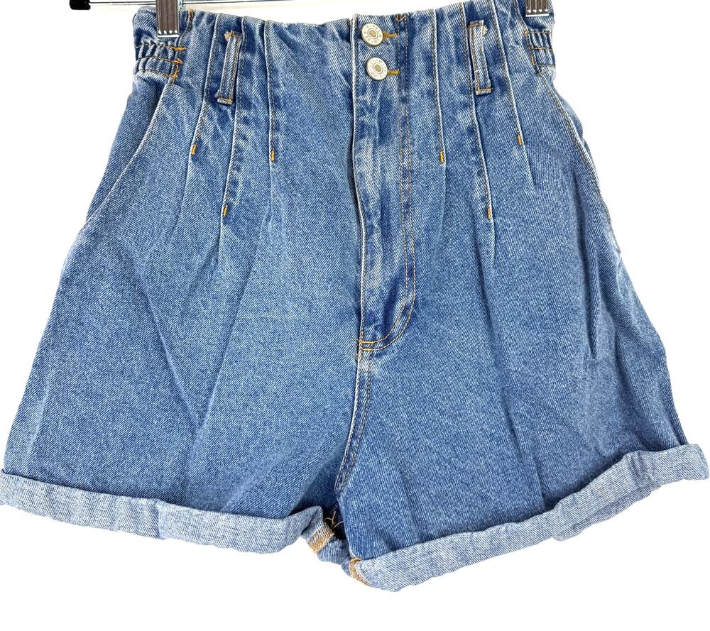 Love Tree Denim Women's High Waisted Pleated Cuffed Shorts Size Small